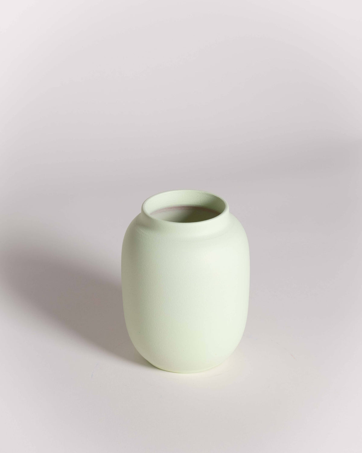 Blanc 04 vase in light green — view 3