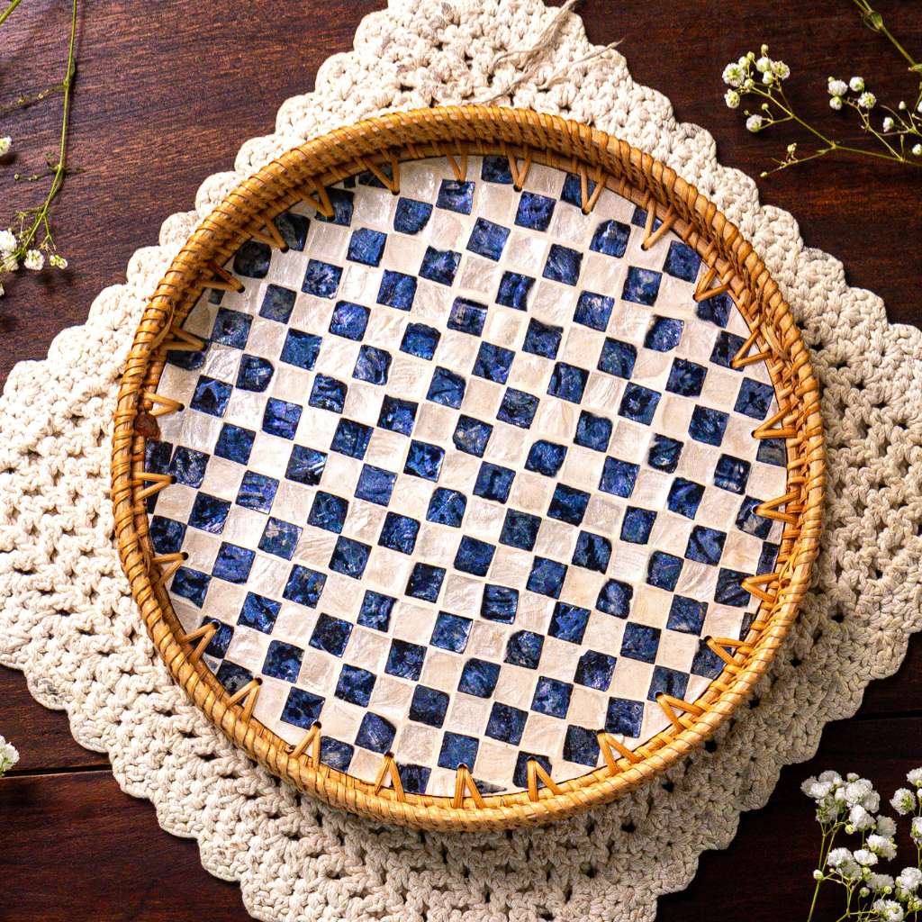Rattan serving tray — view 3
