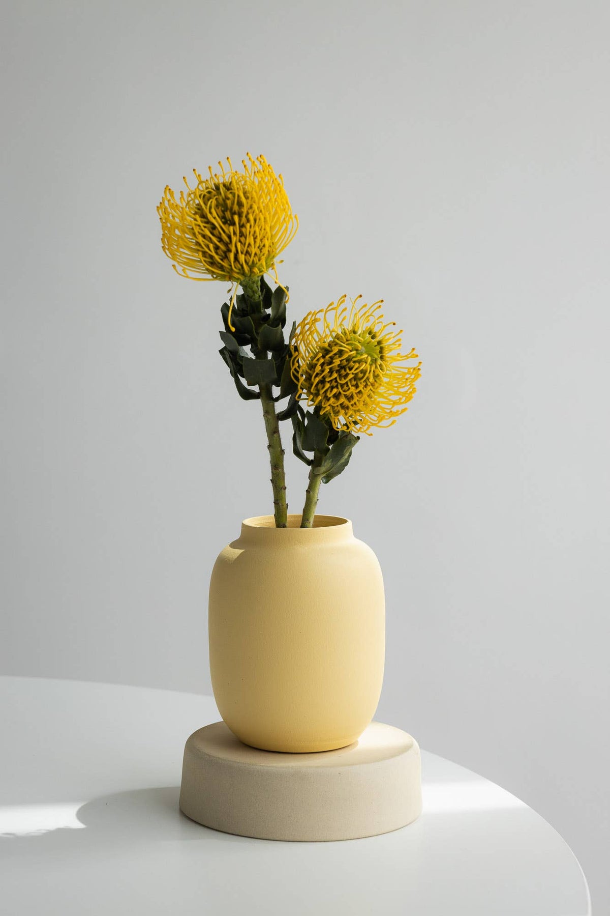 Blanc 04 handmade ceramic vase in butter yellow