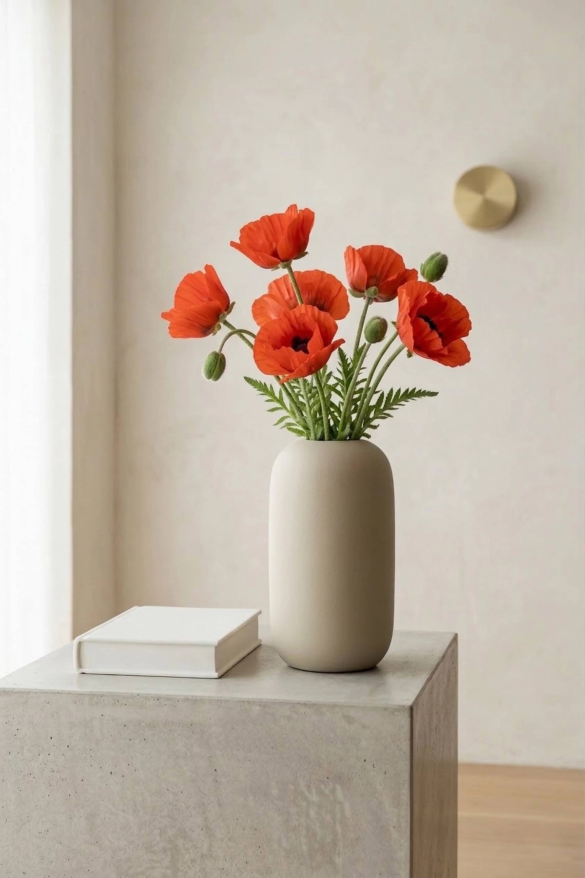 Dune vase in off-white — view 2