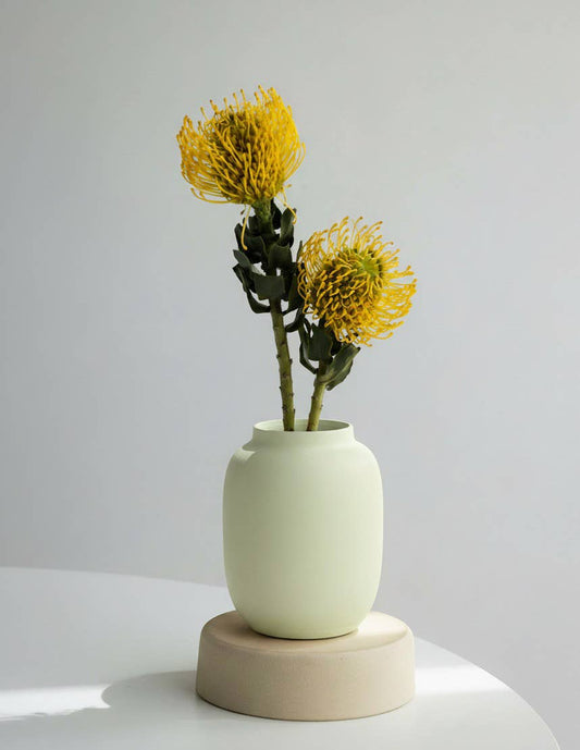 Blanc 04 handmade ceramic vase in light green