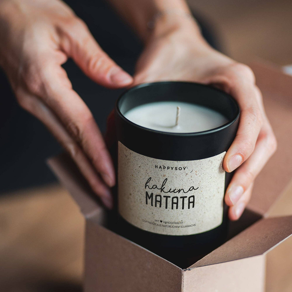 Hakuna Matata scented candle — view 4