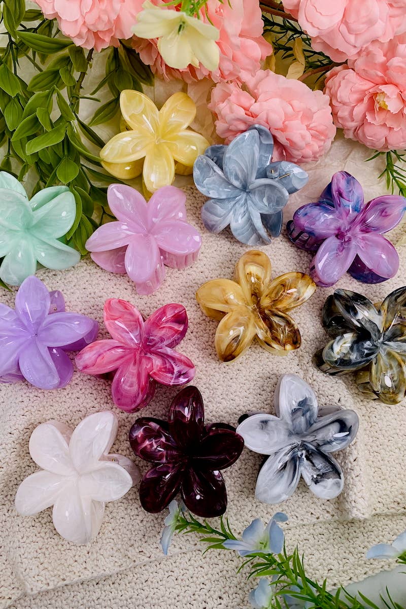 Flower-shaped hair clip